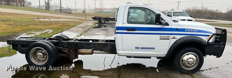 image for item DQ2362 2015 Dodge Ram 4500HD SLT truck cab and chassis