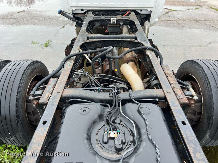 image for item DQ2362 2015 Dodge Ram 4500HD SLT truck cab and chassis