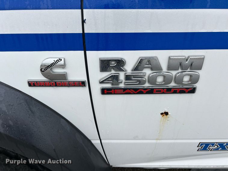 image for item DQ2362 2015 Dodge Ram 4500HD SLT truck cab and chassis