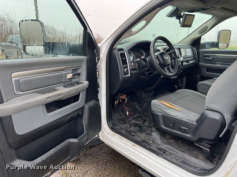image for item DQ2362 2015 Dodge Ram 4500HD SLT truck cab and chassis