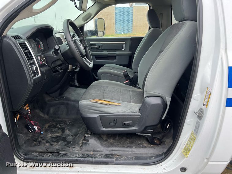 image for item DQ2362 2015 Dodge Ram 4500HD SLT truck cab and chassis