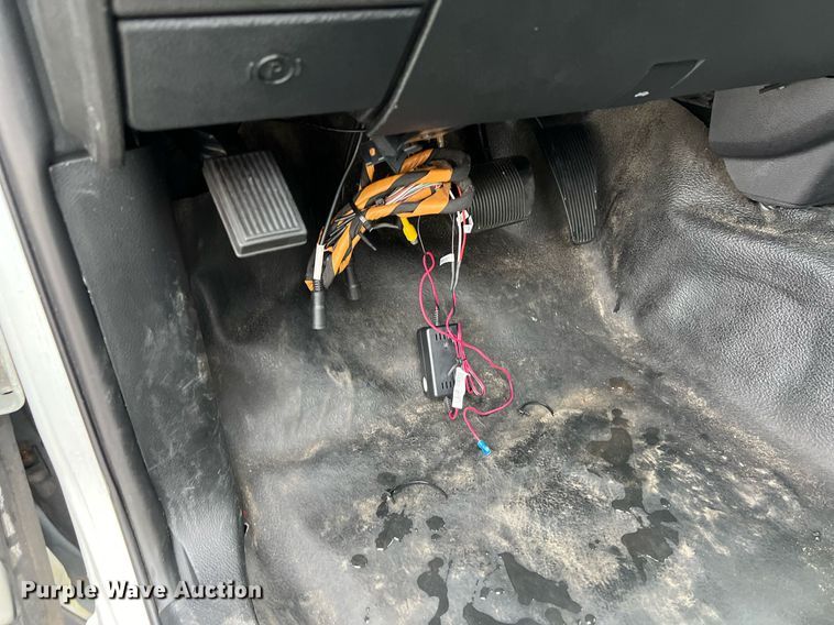 image for item DQ2362 2015 Dodge Ram 4500HD SLT truck cab and chassis