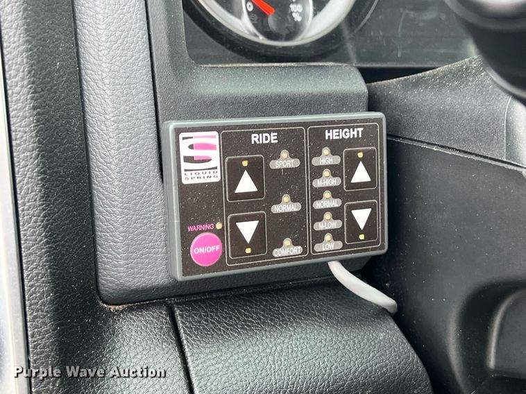 image for item DQ2362 2015 Dodge Ram 4500HD SLT truck cab and chassis