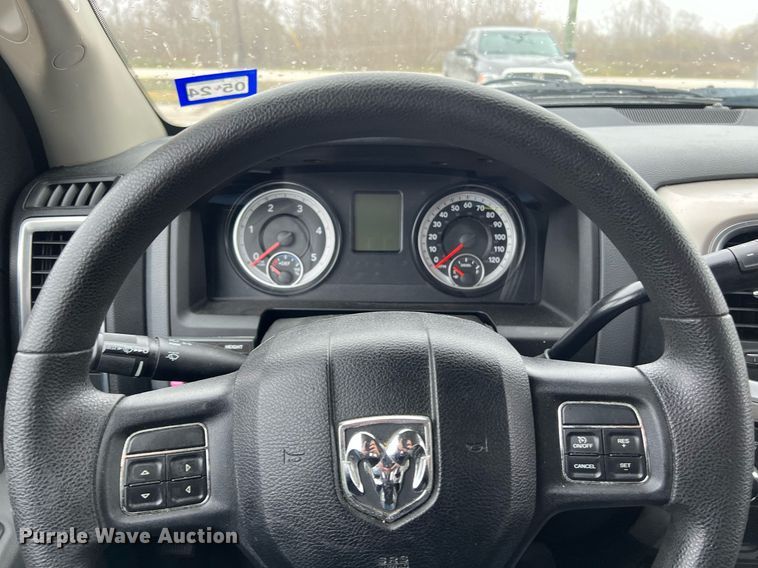 image for item DQ2362 2015 Dodge Ram 4500HD SLT truck cab and chassis