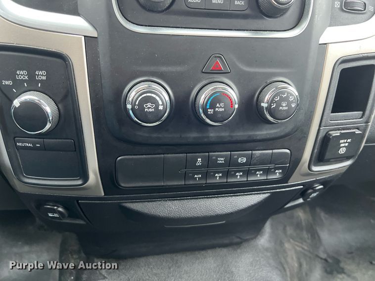 image for item DQ2362 2015 Dodge Ram 4500HD SLT truck cab and chassis