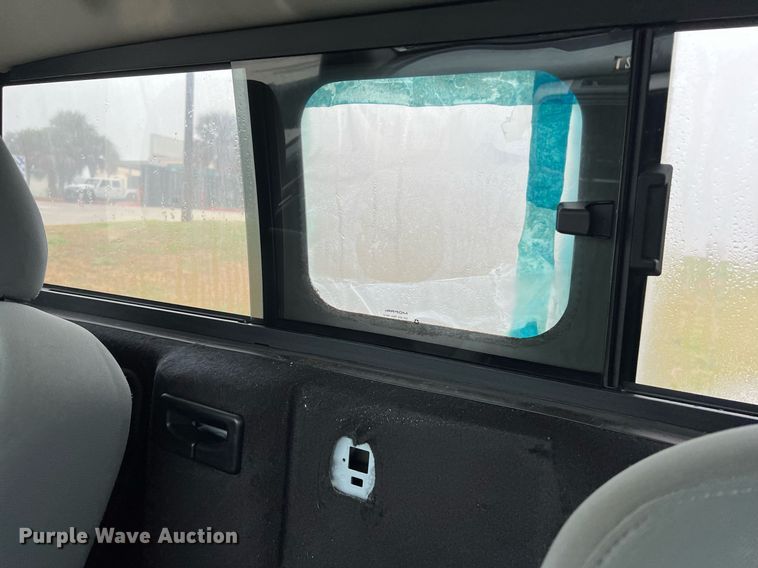 image for item DQ2362 2015 Dodge Ram 4500HD SLT truck cab and chassis