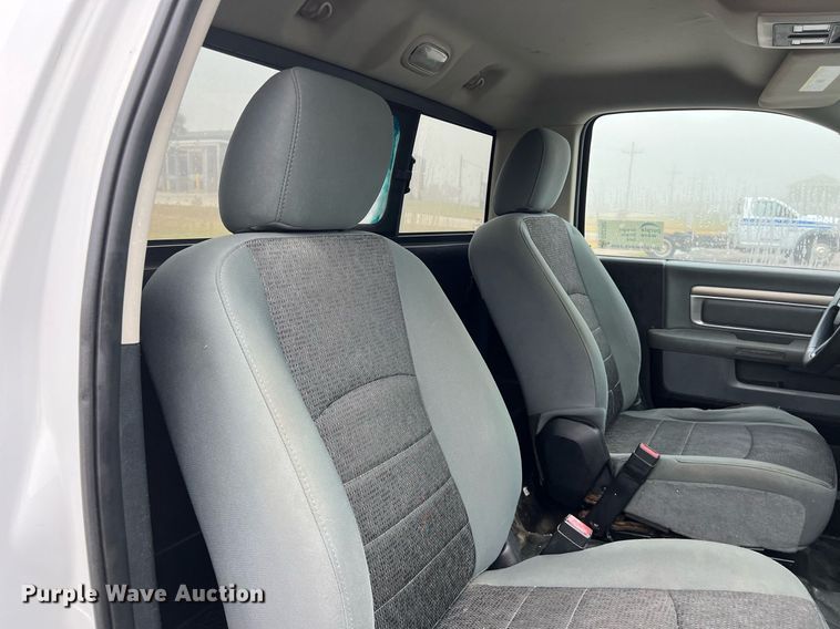 image for item DQ2362 2015 Dodge Ram 4500HD SLT truck cab and chassis