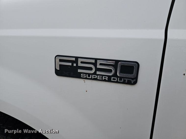 image for item DR5990 2000 Ford F550 Super Duty XL bucket truck