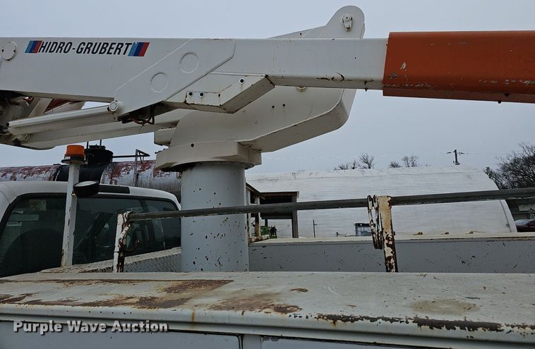 image for item DR5990 2000 Ford F550 Super Duty XL bucket truck