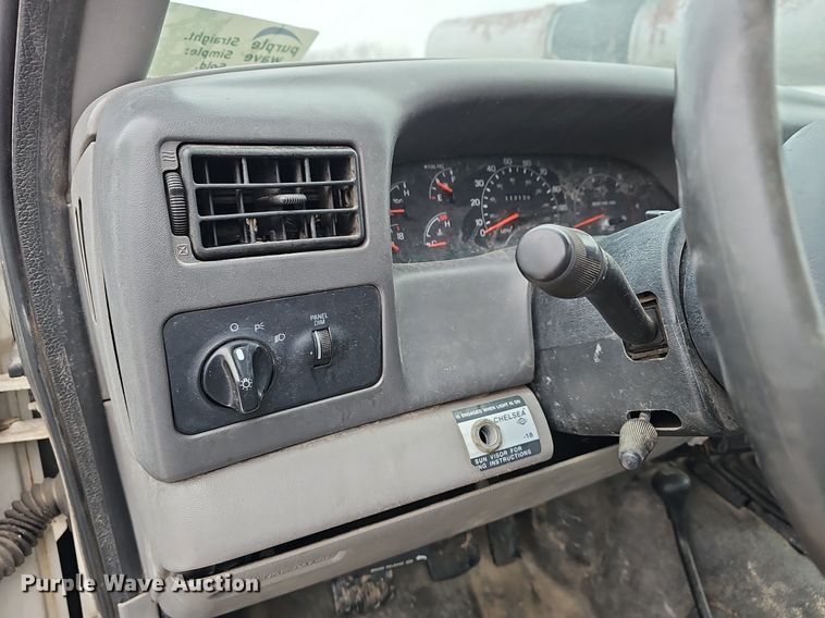 image for item DR5990 2000 Ford F550 Super Duty XL bucket truck