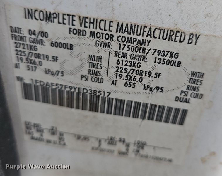 image for item DR5990 2000 Ford F550 Super Duty XL bucket truck