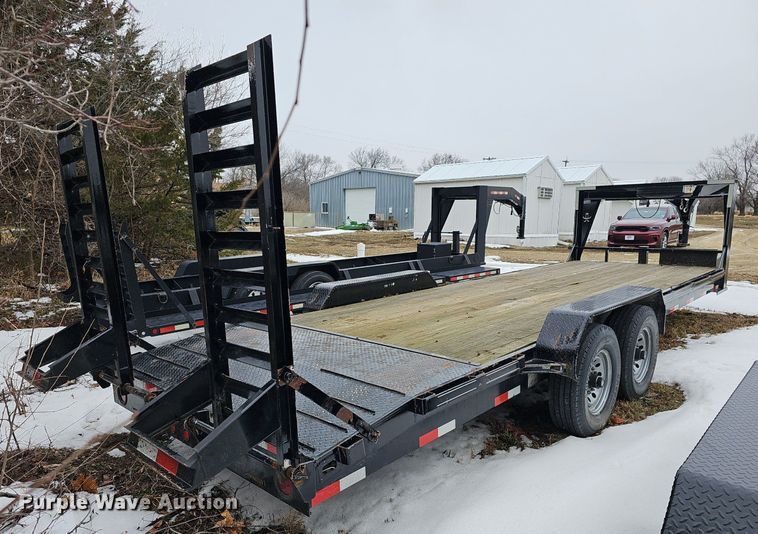 image for item DR5996 2017 Titan HU6488 equipment trailer