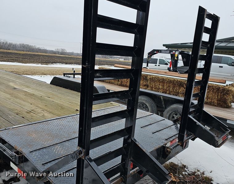 image for item DR5996 2017 Titan HU6488 equipment trailer