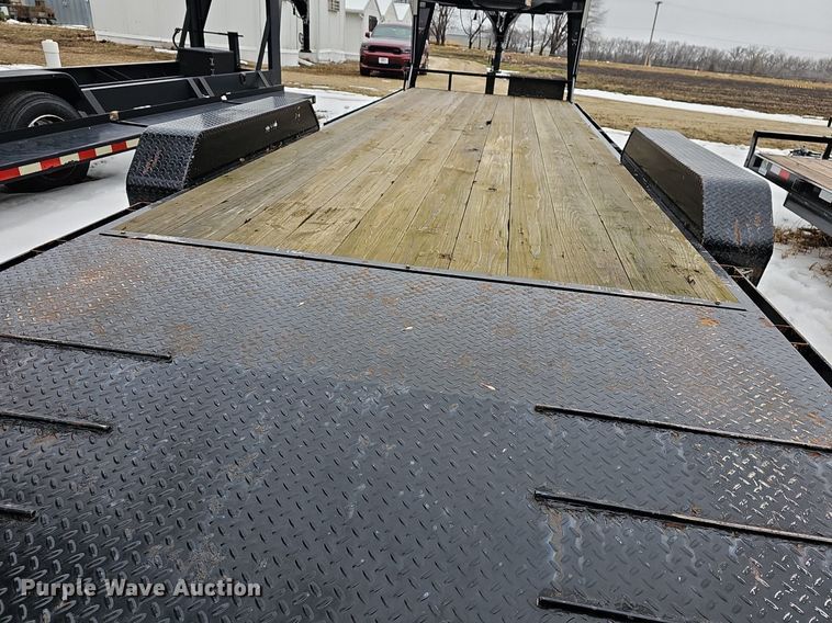 image for item DR5996 2017 Titan HU6488 equipment trailer