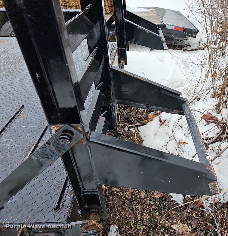 image for item DR5996 2017 Titan HU6488 equipment trailer