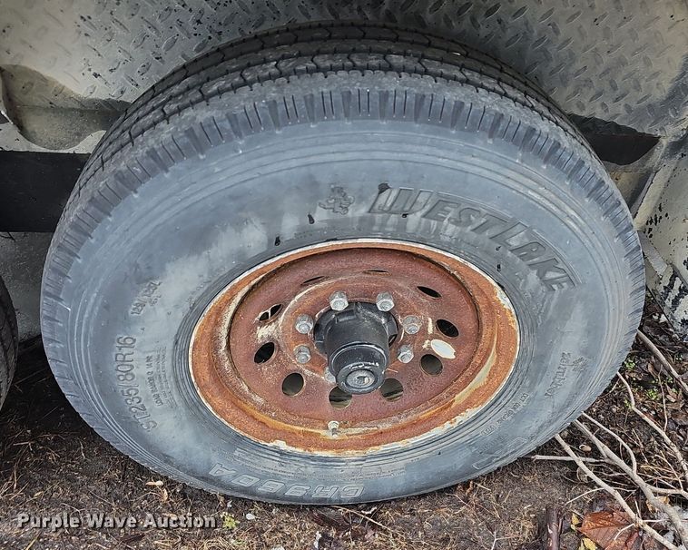 image for item DR5996 2017 Titan HU6488 equipment trailer