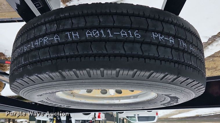 image for item DR5996 2017 Titan HU6488 equipment trailer