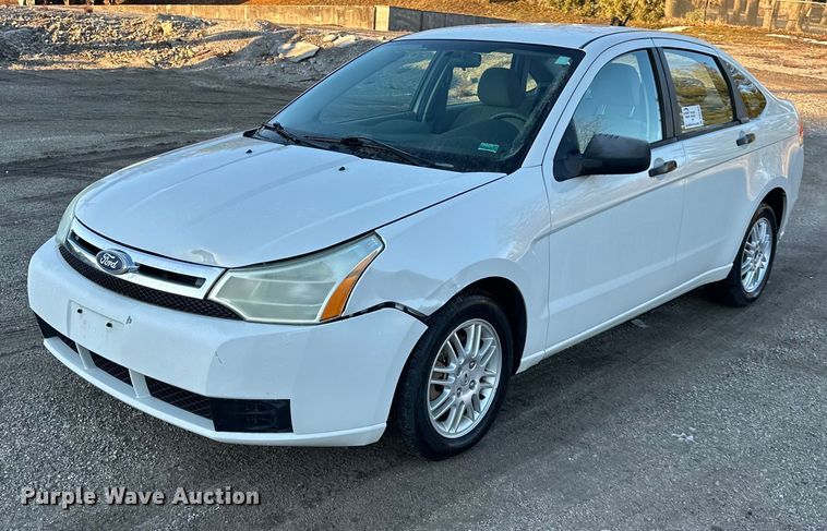 image for item DW2953 2010 Ford Focus 