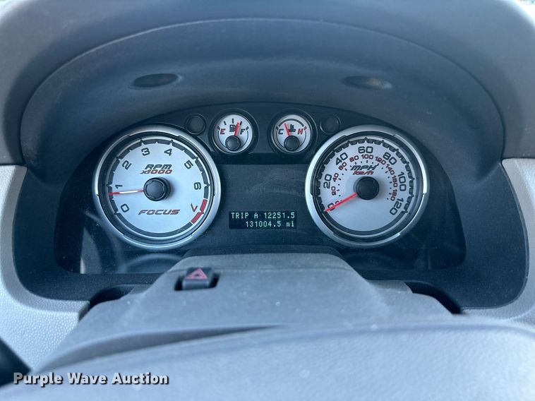 image for item DW2953 2010 Ford Focus 