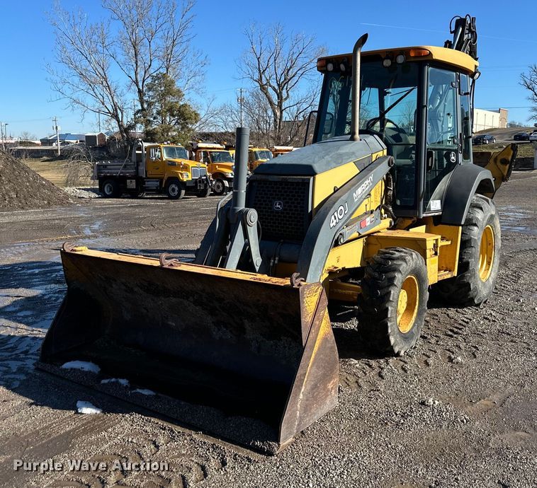 image for item DW2961 2008 John Deere 410J backhoe