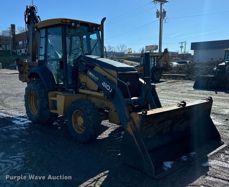 image for item DW2961 2008 John Deere 410J backhoe