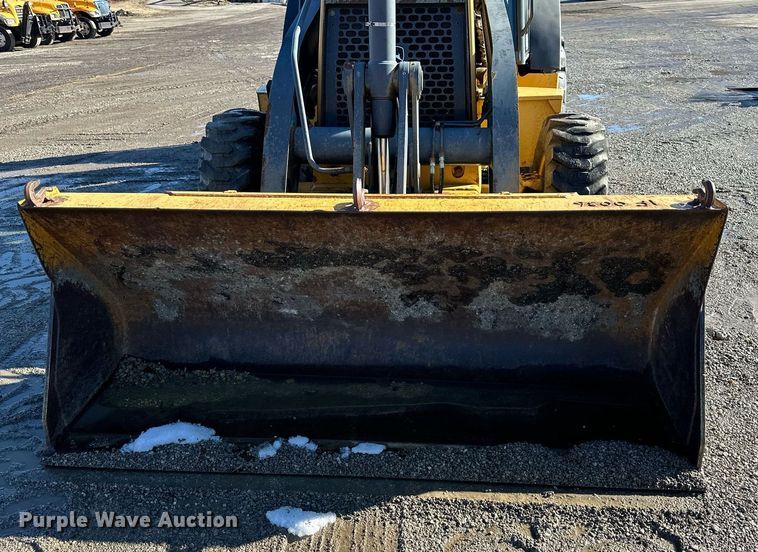 image for item DW2961 2008 John Deere 410J backhoe