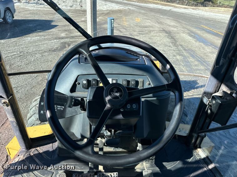 image for item DW2961 2008 John Deere 410J backhoe