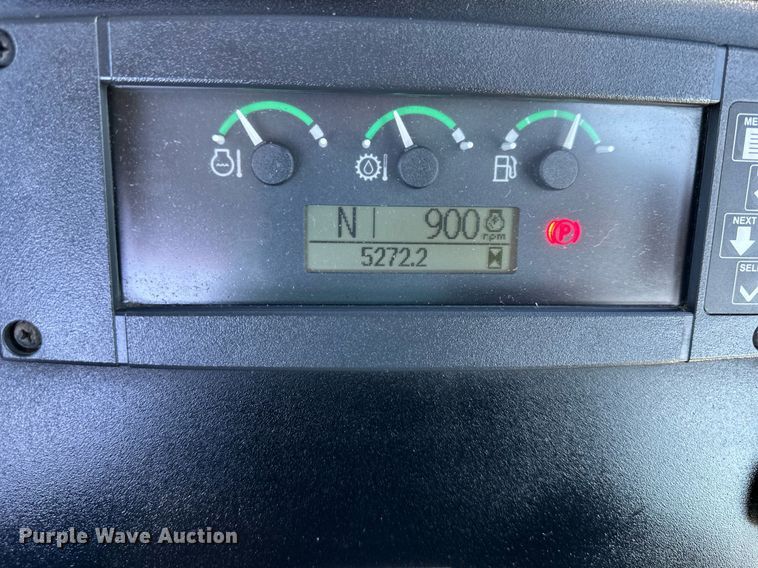 image for item DW2961 2008 John Deere 410J backhoe