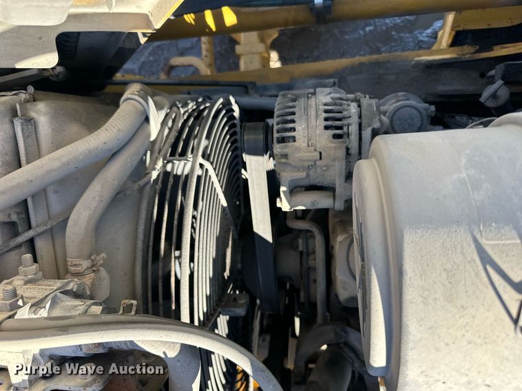 image for item DW2961 2008 John Deere 410J backhoe