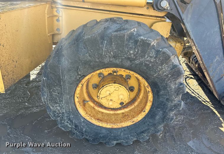 image for item DW2961 2008 John Deere 410J backhoe