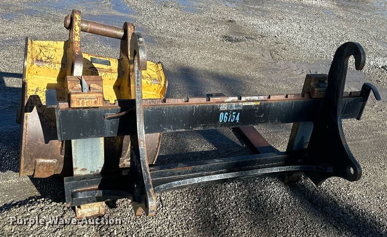 image for item DW2961 2008 John Deere 410J backhoe