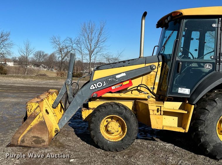 image for item DW2962 2010 John Deere 410J backhoe