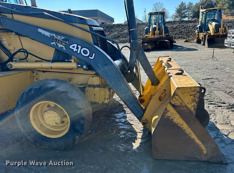 image for item DW2962 2010 John Deere 410J backhoe