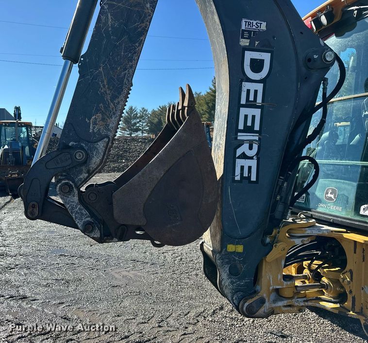 image for item DW2962 2010 John Deere 410J backhoe
