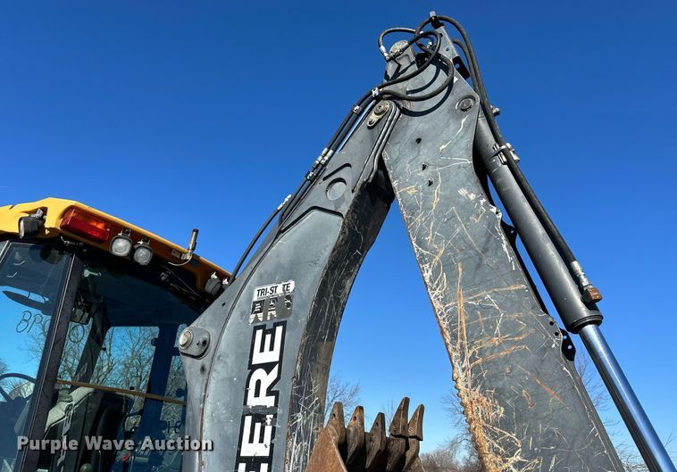 image for item DW2962 2010 John Deere 410J backhoe