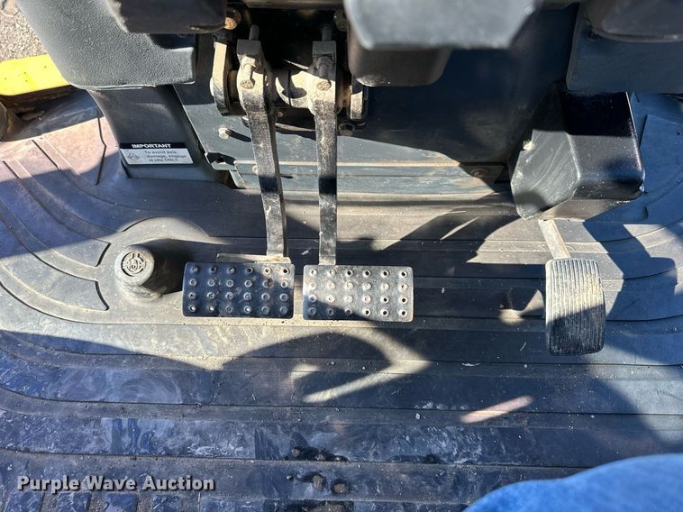 image for item DW2962 2010 John Deere 410J backhoe