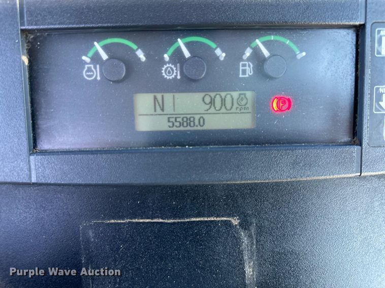 image for item DW2962 2010 John Deere 410J backhoe