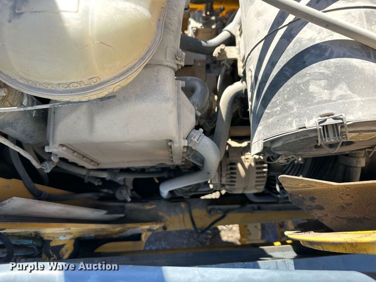 image for item DW2962 2010 John Deere 410J backhoe