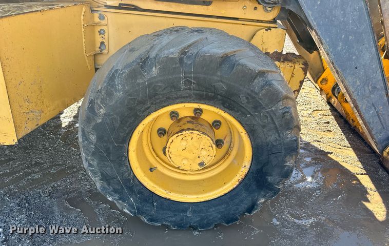 image for item DW2962 2010 John Deere 410J backhoe