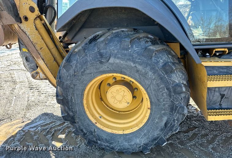 image for item DW2962 2010 John Deere 410J backhoe