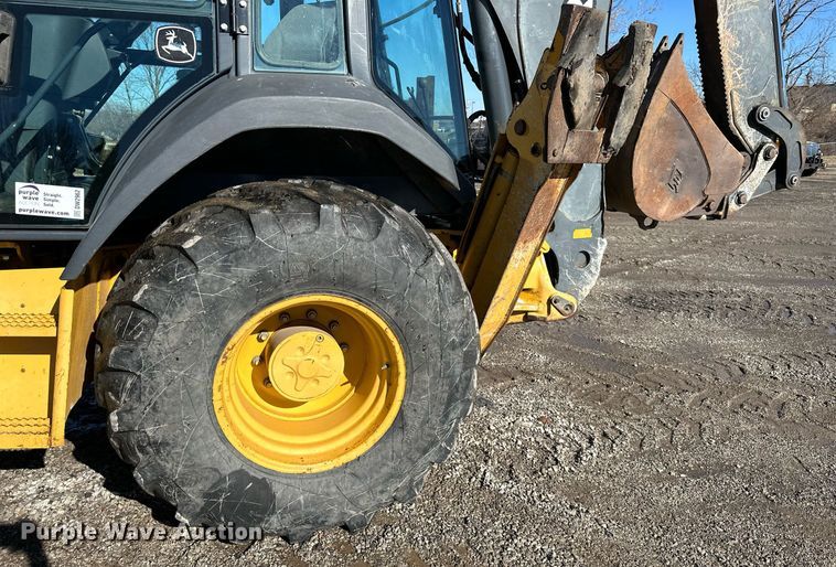 image for item DW2962 2010 John Deere 410J backhoe