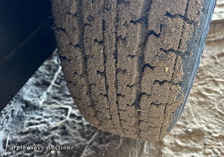 image for item EK9930 2003 H&H enclosed cargo trailer