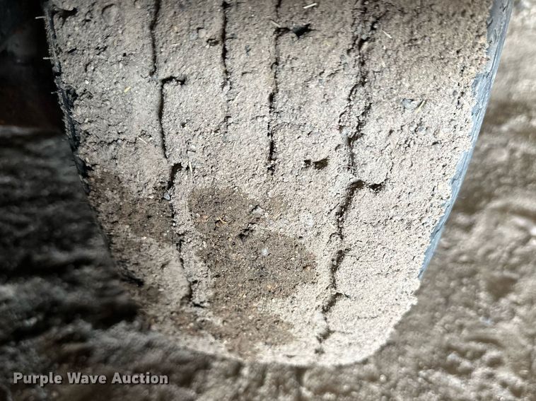 image for item EK9930 2003 H&H enclosed cargo trailer