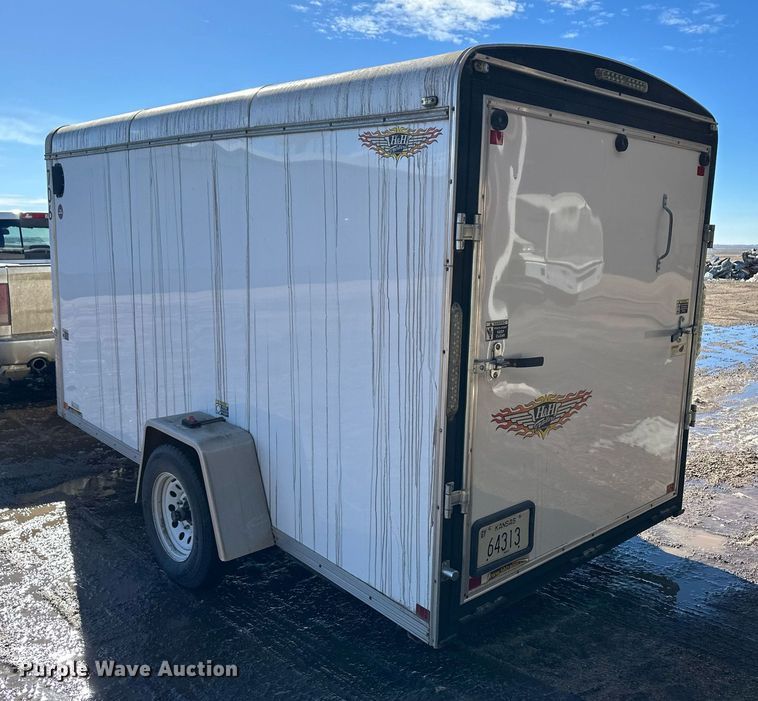 image for item EK9931 2004 H&H enclosed cargo trailer
