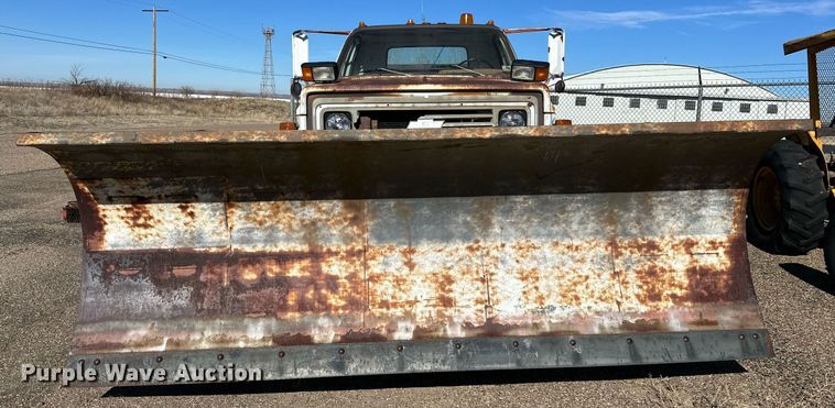 image for item JT9166 1980 Chevrolet dump truck