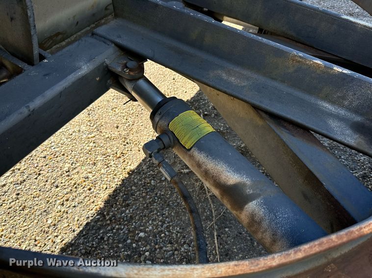 image for item JT9166 1980 Chevrolet dump truck