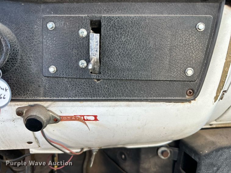 image for item JT9166 1980 Chevrolet dump truck