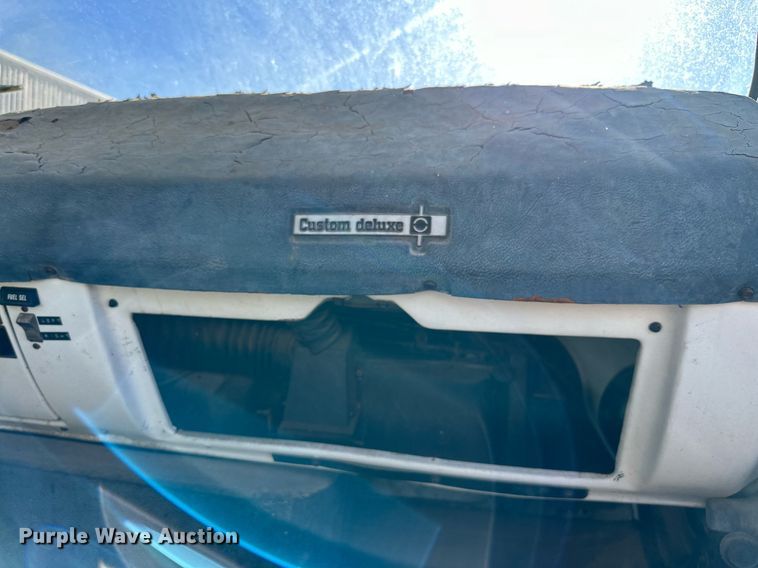 image for item JT9166 1980 Chevrolet dump truck