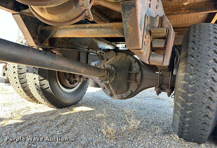 image for item JT9166 1980 Chevrolet dump truck