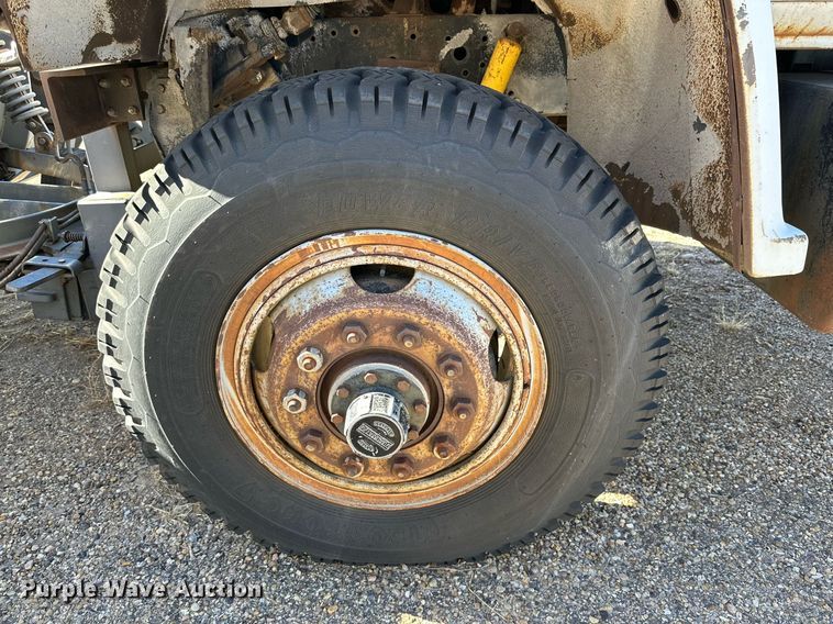 image for item JT9166 1980 Chevrolet dump truck